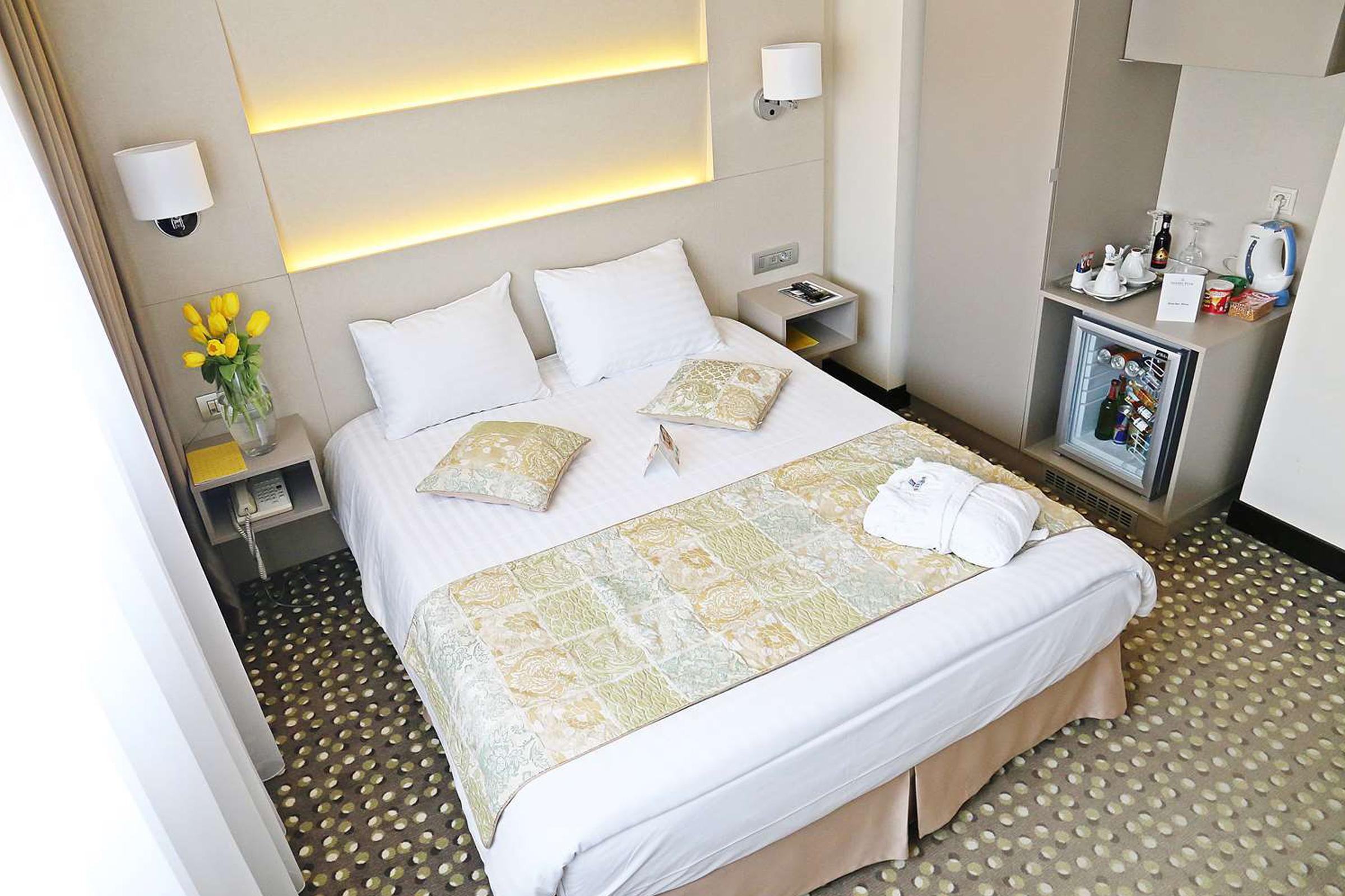 Leonardo Hotel Bucharest City Center Bagian luar foto