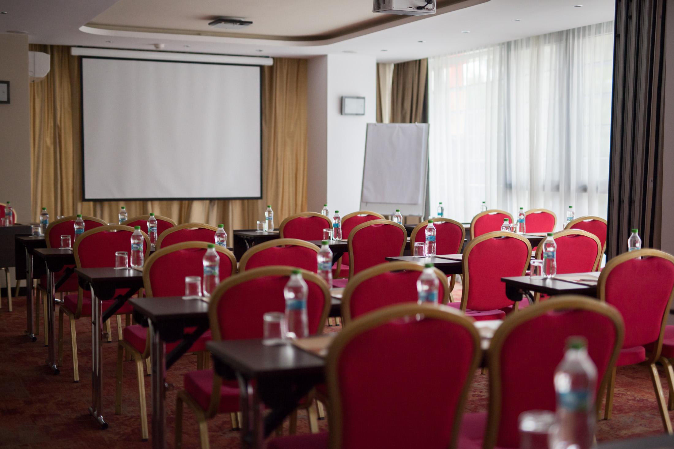 Leonardo Hotel Bucharest City Center Bagian luar foto