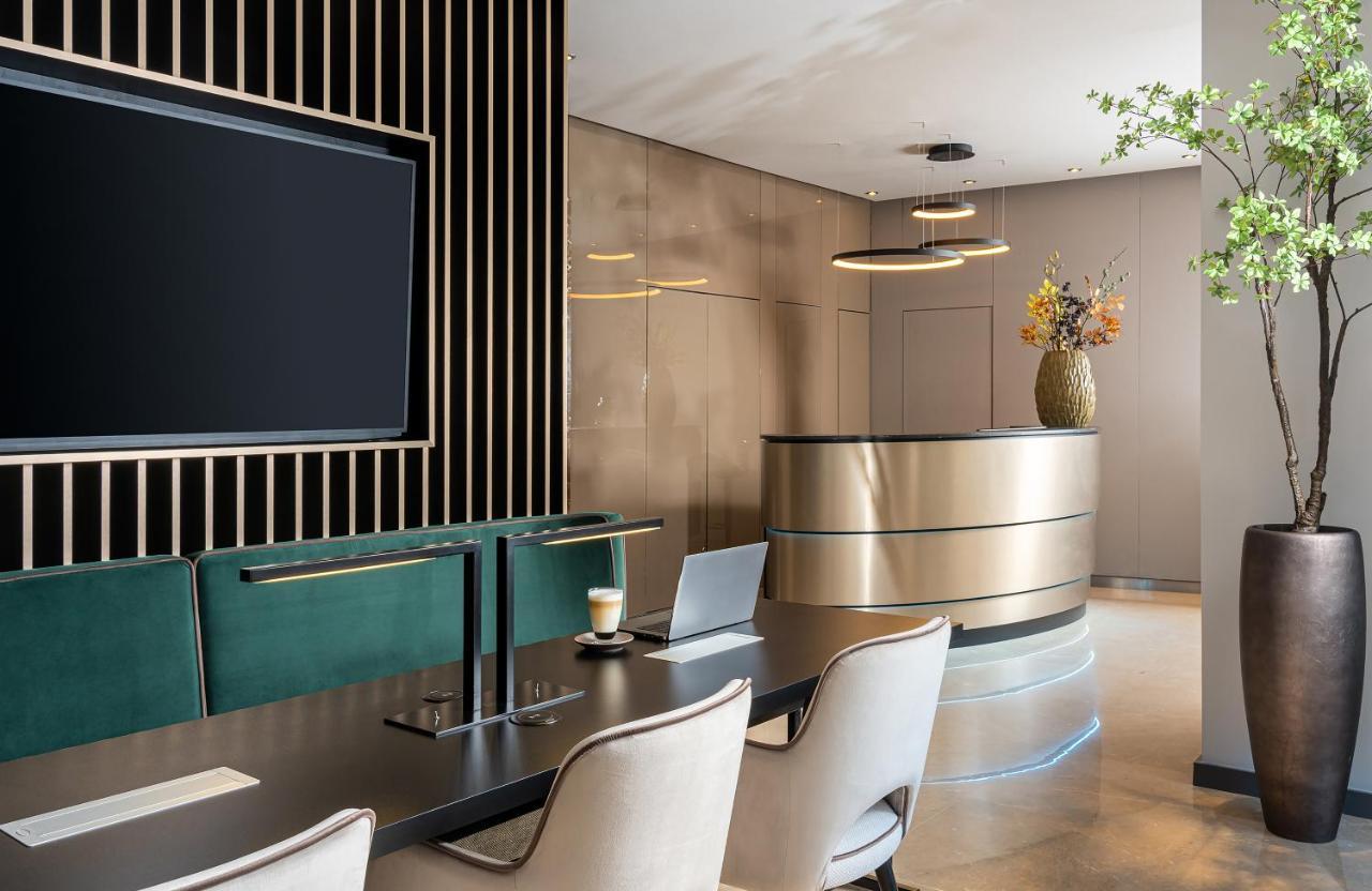 Leonardo Hotel Bucharest City Center Bagian luar foto
