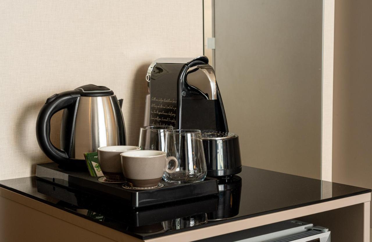 Leonardo Hotel Bucharest City Center Bagian luar foto