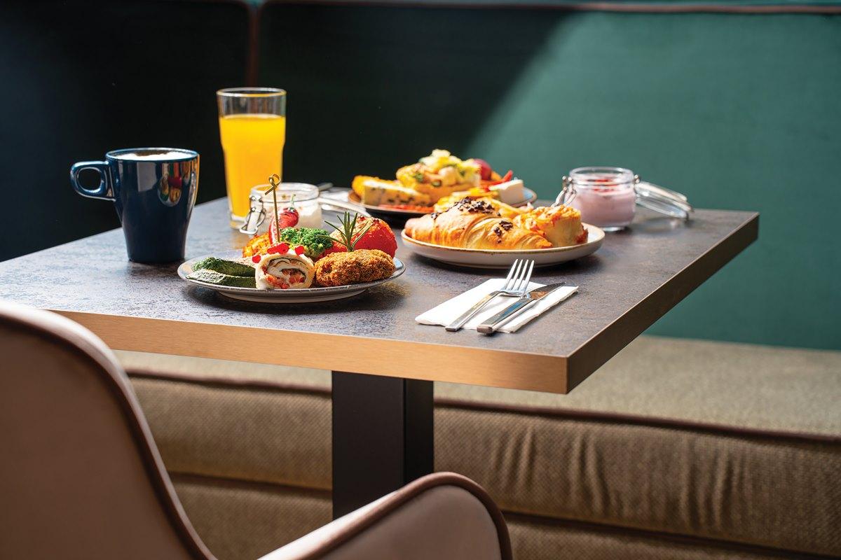 Leonardo Hotel Bucharest City Center Bagian luar foto