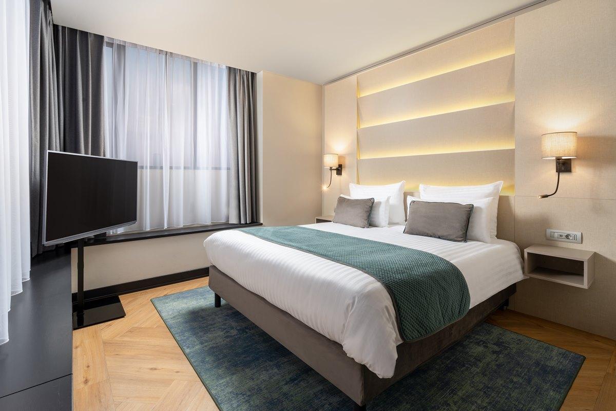 Leonardo Hotel Bucharest City Center Bagian luar foto